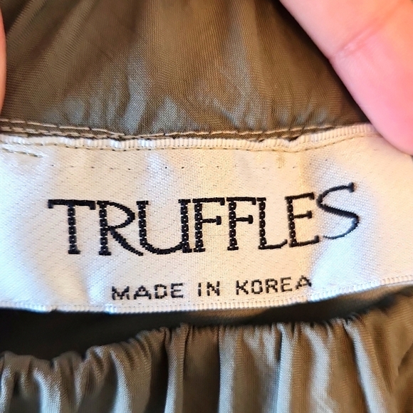 Truffles Green Floral Top and matching skirt - Picture 5 of 5